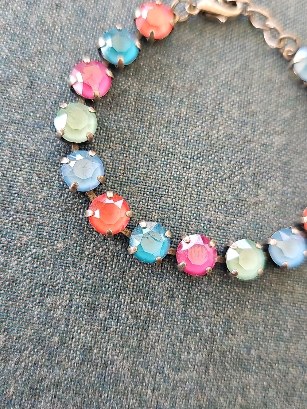 Sabika Inspired Crystal Bracelet - Picture 3 of 6